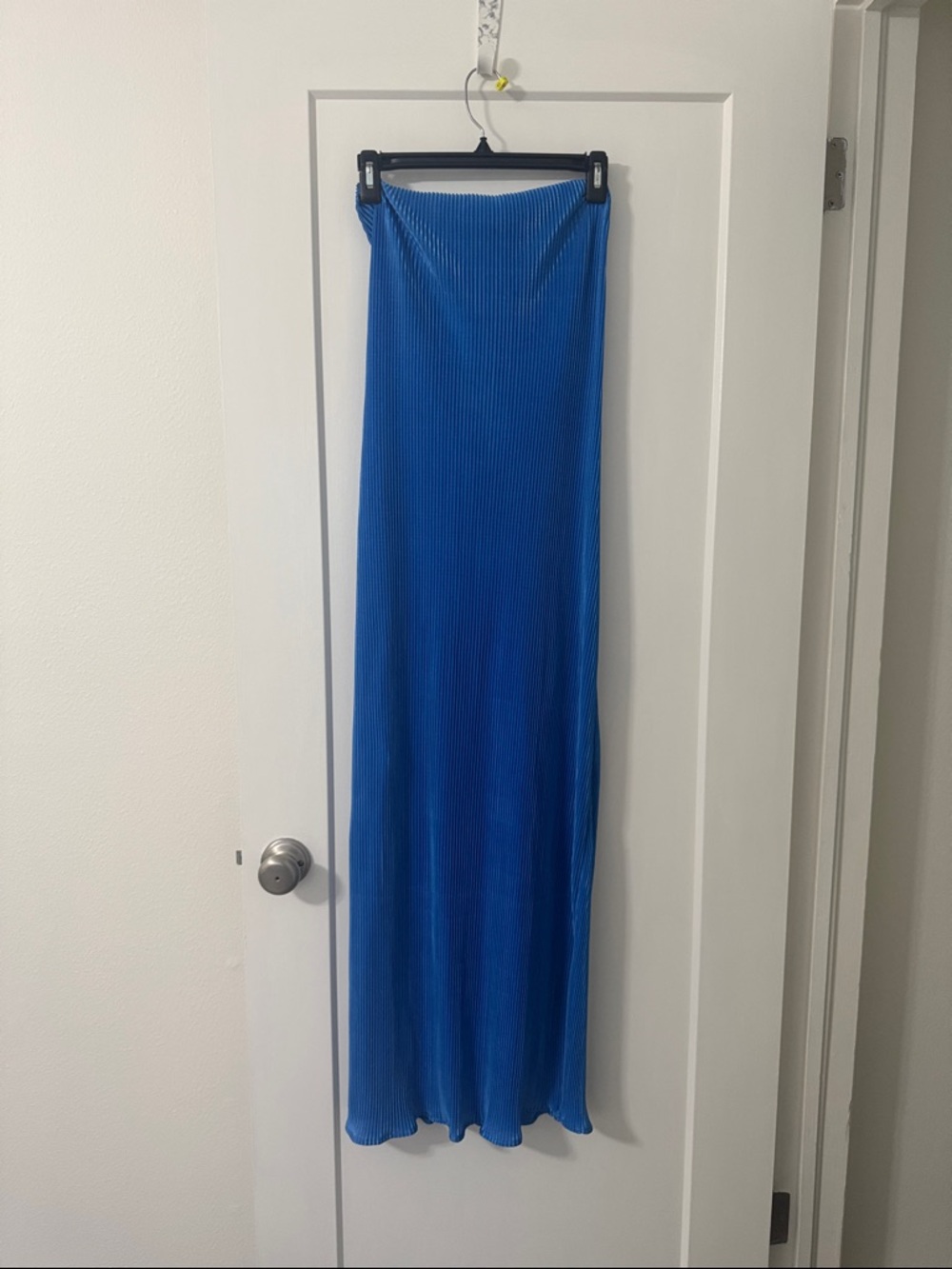 Blue Ribbed Maxi dress size small never worn